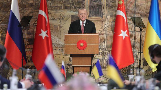 Turkish president erdogan meet russian and ukrainian delegations ahead of the peace talksaaaaaaa 6347238